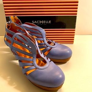 Periwinkle pumps, sz 41/10 gorgeous heals by SHE